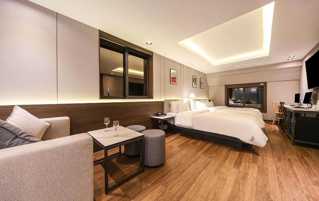 Button Hotel Ciudad Metropolitana de Ciudad Metropolitana de Busan 2*,  Corea del Sur